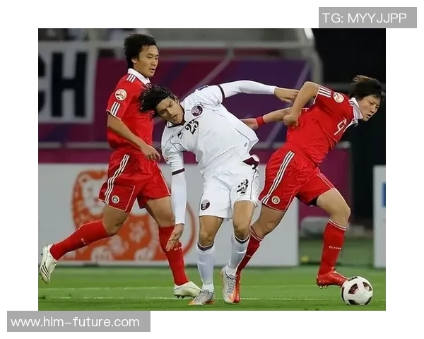 中国队在十二强赛对决卡塔尔全力争胜展现团队精神与战斗意志 中国队在十二强赛对决卡塔尔全力争胜展现团队精神与战斗意志