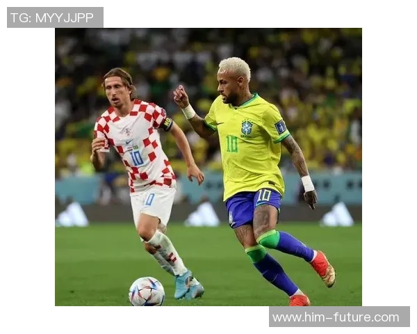 内马尔与莫德里奇对决解析足球场上的技术与智慧之争 内马尔与莫德里奇对决解析足球场上的技术与智慧之争