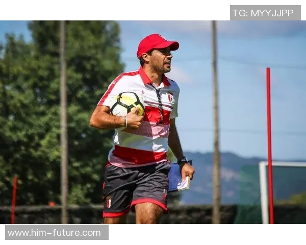 布拉加与哈夫纳的激烈对决揭示足球战术与团队协作的魅力 布拉加与哈夫纳的激烈对决揭示足球战术与团队协作的魅力