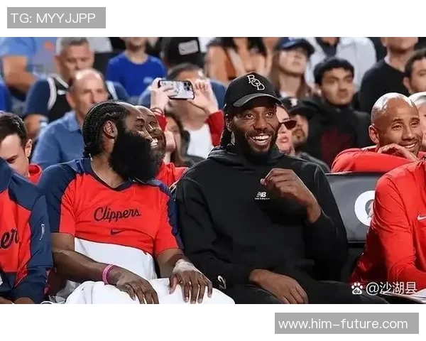 火箭队与湖人队激战正酣谁能在NBA赛场上笑到最后 火箭队与湖人队激战正酣谁能在NBA赛场上笑到最后